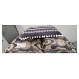 DECORATIVE THROW PILLOWS
