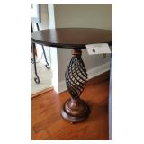 SPIRAL BASE SIDE TABLE  23W X 27T
