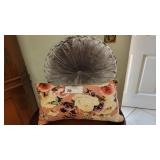 DECORATIVE THROW PILLOWS