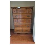 OAK BROYHILL CHEST OF DRAWERS 36W X 18D X 51T