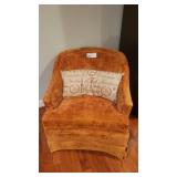 Mauve VELVET SWIVEL CHAIR