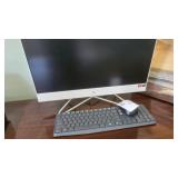 HP MONITOR & KEYBOARD