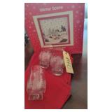 7  NAPKINS,3 CHRISTMAS GLASSES,CERAMIC TRAY
