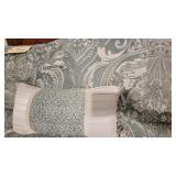 CROSCILL KING SIZE BEDDING W SHAMS/PILLOW