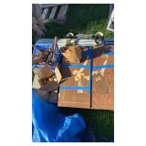 Gamer pallet, snowboard, pool balls