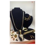 Vintage jewelry Assortment