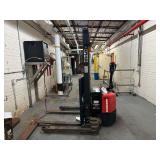 Raymond Model RA-S25 Long Reach Electriic Pallet Lift Model RA-S25 (non-functional)