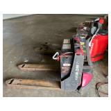 Raymond Model 8210 Deka D -Series 24V 9AMP Electric Pallet Jack