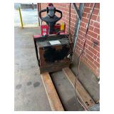 Raymond Model 8210 Deka D -Series 24V 9AMP Electric Pallet Jack
(non-functional)