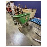 John Deere 130 lb Spreader and Lawn Spreaders