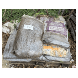 Southern Nature Products Pine Bark Mini-Nuggets: Bags