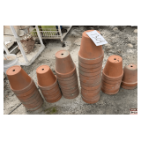 Terra Cotta Clay Pots: Assorted Sizes