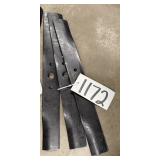 (3x) Mower Blades: Round Center Hole, Hi-Lift