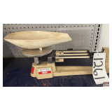 Ohaus Triple Beam Balance Scale: Series 2610, 5 Lb. 2 Oz Capacity
