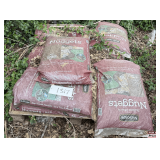 NuScape Red Rubber Mulch Nuggets: 0.8 Cu Ft Bags