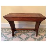 Wooden Bench with Natural Finish, 20´´H x 29´´L x