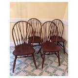 Four Windsor Style Wooden Chairs, 38.5´´ Tall