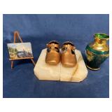 Decorative Lot with Bronzed Baby Shoe Bookends, Bu