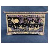 Lacquer and Inlay Jewelry Box with Crane Motif