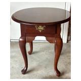 Broyhill Wooden Side Table with Storage Drawer, 24