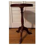 Pedestal Side Table, 13" Diameter, 20" Tall