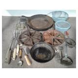 Cast Iron Pans & Kitchenware