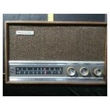 Vintage Magnavox Radio