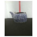 Enamel Coated Cast Iron Teak Kettle