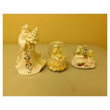 3 Collectible Snow Globes 3 Collectible Snow Globes