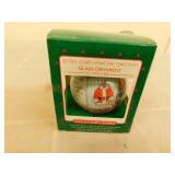 Hallmark 1988 Betsy Clark Home for Christmas bulb Hallmark 1988 Betsy Clark Home for Christmas bulb