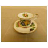 Queens by Rosina China Co. England Teacup & Saucer Queens by Rosina China Co. England Teacup & Saucer