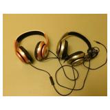 2 Pairs Ear Phones 2 Pairs Ear Phones