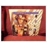 Doctor & The Medics - Laughing At The Pieces Doctor & The Medics - Laughing At The Pieces