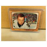 1966-67 OPC Dennis Hull #113 Hockey Card