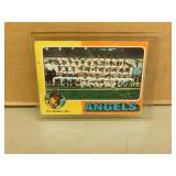 1975 Topps Angels Team #236 card