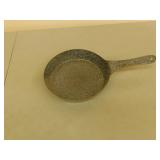 Vintage speckled enamel ware skillet  10 in dia