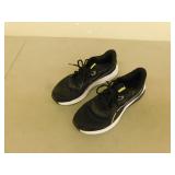 Size 10 Mens Puma shoes