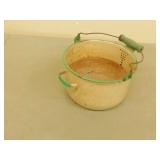Vintage cream coloured enamel pot  6 in tall