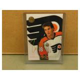 Eric Lindros 93-94 Leaf Signature Series card