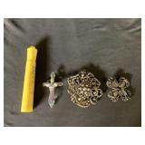 (3 PCS) VINTAGE JEWELRY - 2 BROOCHES &
