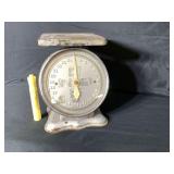 VINTAGE KITCHEN SCALE -25 LB WEIGHT CAPACITY