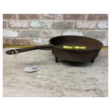 VINTAGE 12" OPEN FIRE FOOTED CAST IRON FRYER