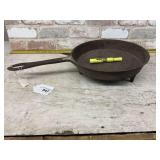 VINTAGE 3-LEGGED "SPIDER" 12" CAST IRON SKILLET;