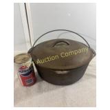 Lodge Cast Iron Pot with Handle and Lid