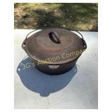 Lodge Cast Iron 5qt. Pan with Handle and Lid