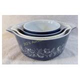 Lot of 4 Vintage Pyrex Nesting Bowls