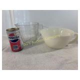 Lot of 2 Kitchen Items