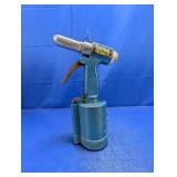Central Pneumatic Air Hydraulic Riveter