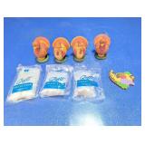 (8) Thanksgiving-Themed Figurines and Magnets Set