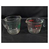 (2) Measuring Cups - Oven Basics & Pyrex